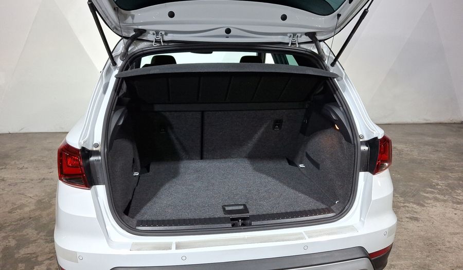 Seat Arona 1.6 XPERIENCE AUTO Suv 2023