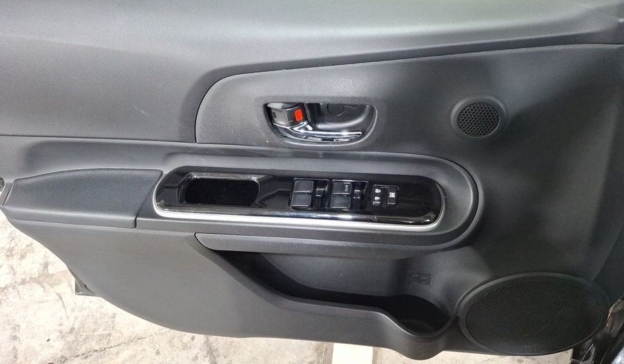 Toyota Prius C 1.5 HYBRID AUTO Hatchback 2018