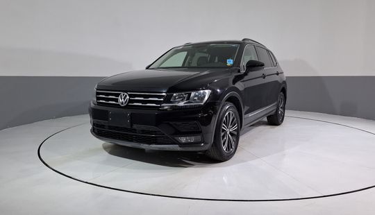 Volkswagen • Tiguan