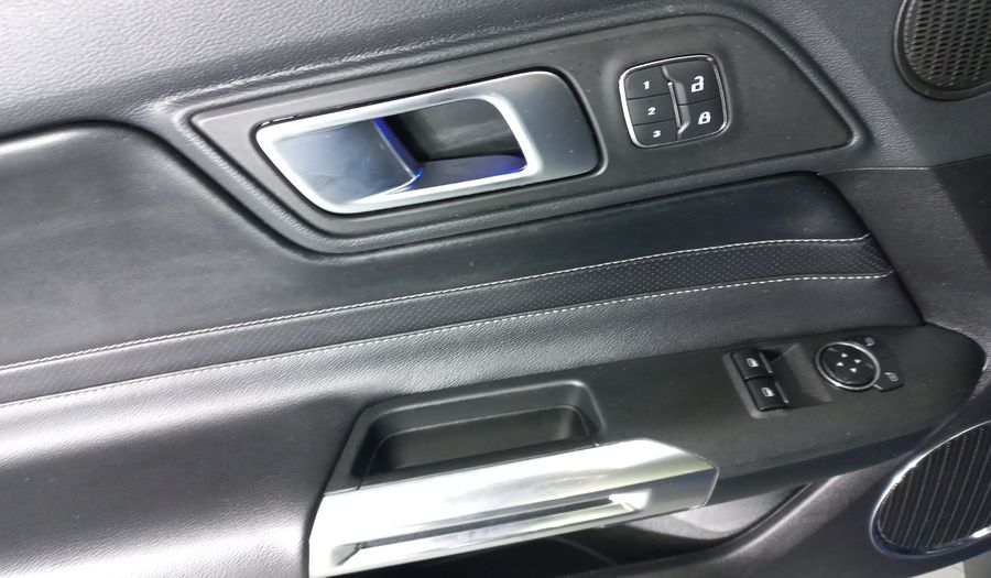 Ford Mustang 2.3 ECOBOOST AUTO Coupe 2022