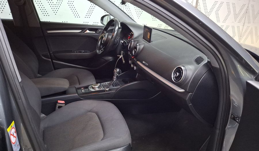 Audi A3 1.4 35 DYNAMIC DCT Sedan 2019