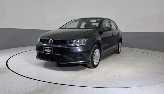 Volkswagen • Vento