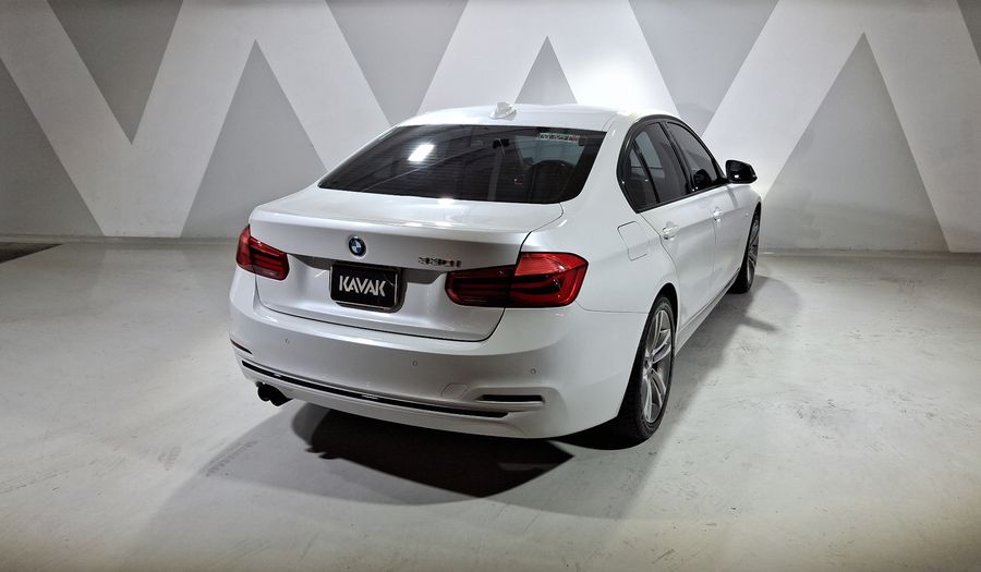 Bmw Serie 3 2.0 330IA SPORT LINE AUTO Sedan 2018