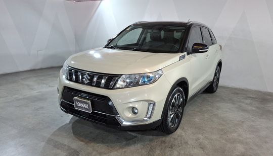 Suzuki • Vitara
