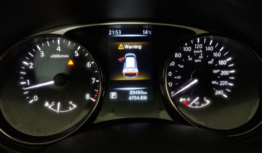 Nissan X-trail 2.5 CVT SENSE Suv 2016