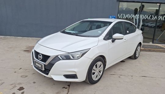 Nissan • Versa