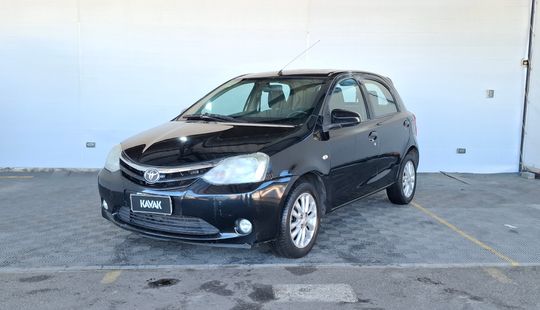 Toyota • Etios