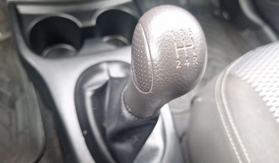 Nissan Versa 1.6 SENSE Sedan 2019