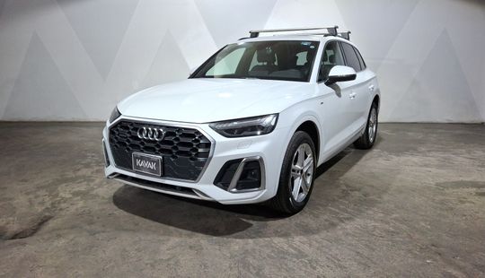 Audi • Q5