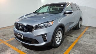 Kia • Sorento