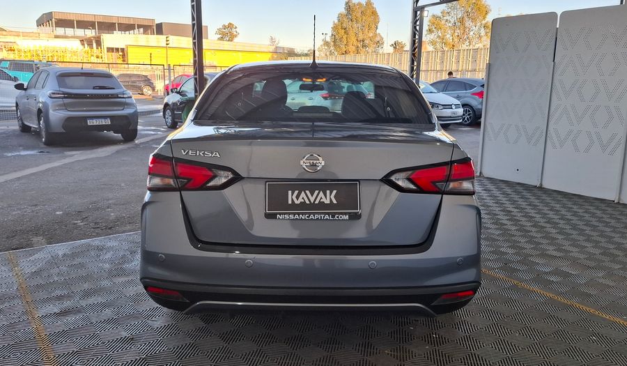Nissan Versa 1.6 SENSE Sedan 2021