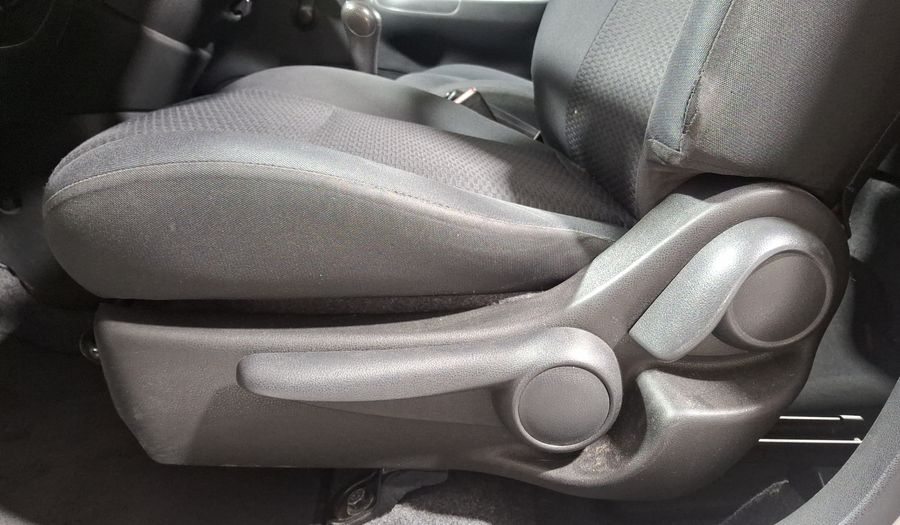 Nissan March 1.6 SENSE MT Hatchback 2013