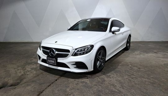 Mercedes Benz • Clase C