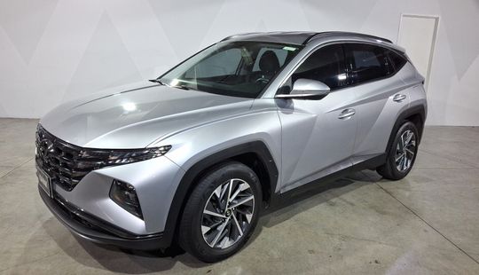 Hyundai • Tucson