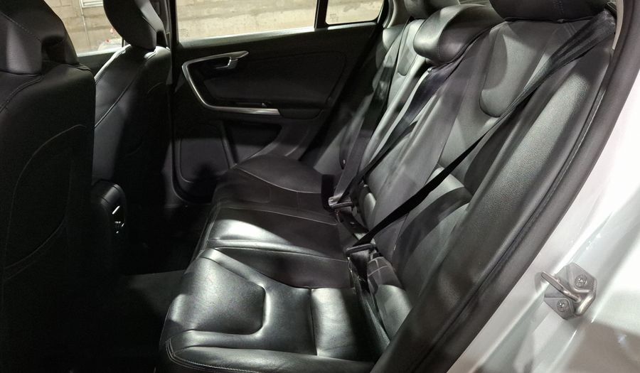 Volvo S60 1.6 ADDITION PLUS T4 DCT Sedan 2015