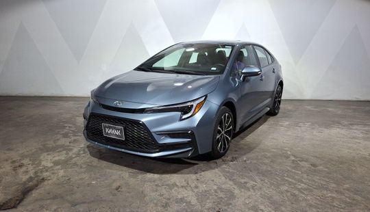 Toyota • Corolla