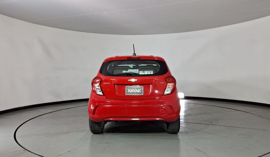 Chevrolet Spark 1.4 LTZ C MT Hatchback 2017