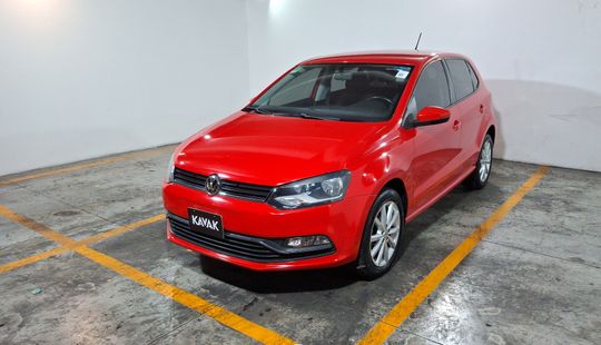 Volkswagen • Polo