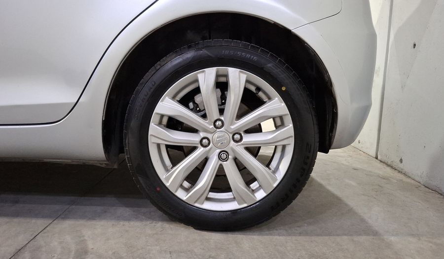 Suzuki Swift 1.4 GLX MT Hatchback 2015