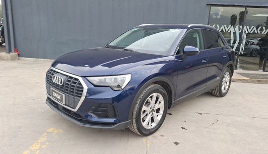 Audi • Q3