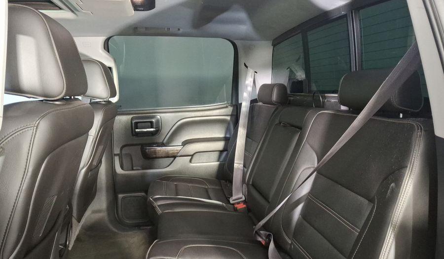 Gmc Sierra 6.2 DENALI E AT 4WD Pickup 2015