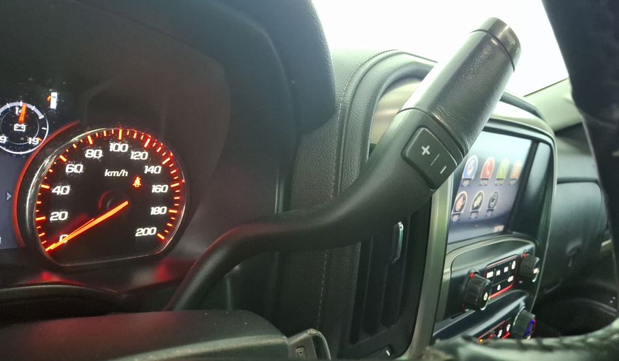 Gmc Sierra 6.2 DENALI E AT 4WD Pickup 2015