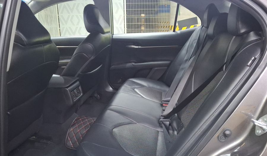Toyota Camry 2.5 HEV XLE AUTO Sedan 2022