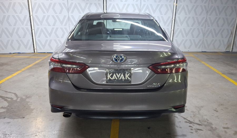 Toyota Camry 2.5 HEV XLE AUTO Sedan 2022