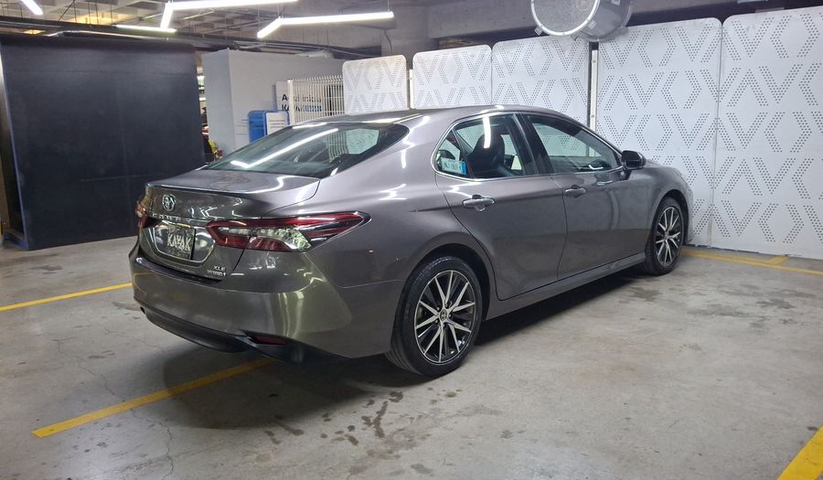 Toyota Camry 2.5 HEV XLE AUTO Sedan 2022