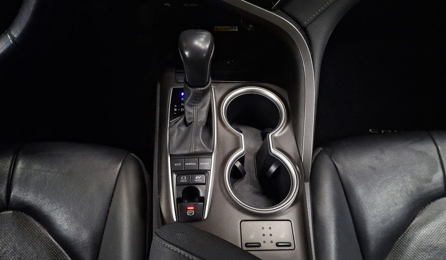 Toyota Camry 2.5 HEV XLE AUTO Sedan 2022