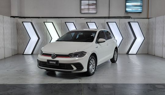 Volkswagen • Polo