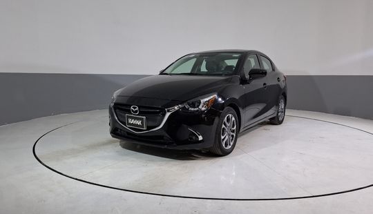 Mazda • Mazda 2
