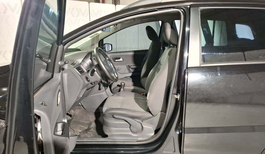 Volkswagen Suran 1.6 COMFORTLINE Wagon 2015