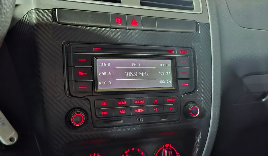 Volkswagen Suran 1.6 COMFORTLINE Wagon 2015