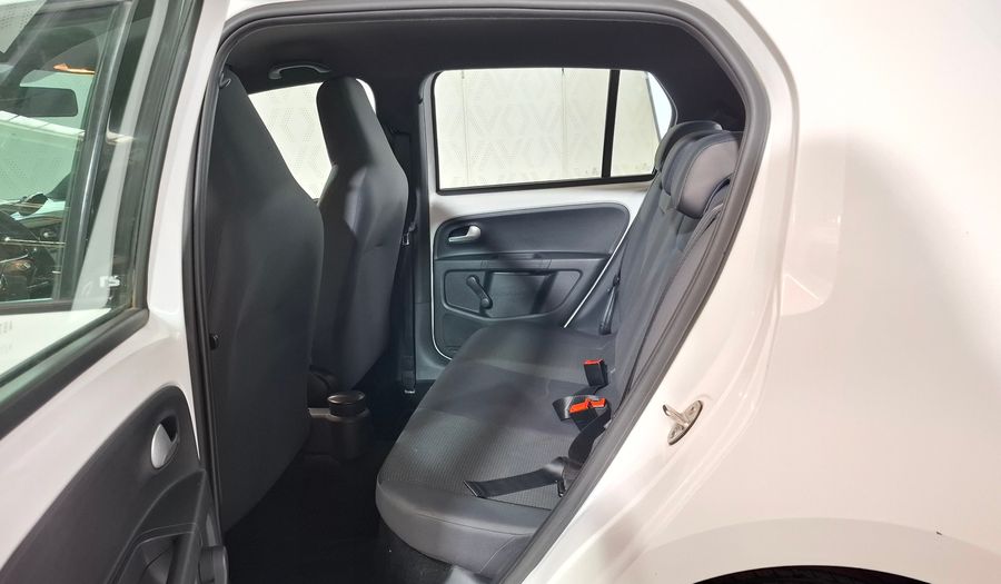 Volkswagen Up 1.0 PEPPER Hatchback 2017