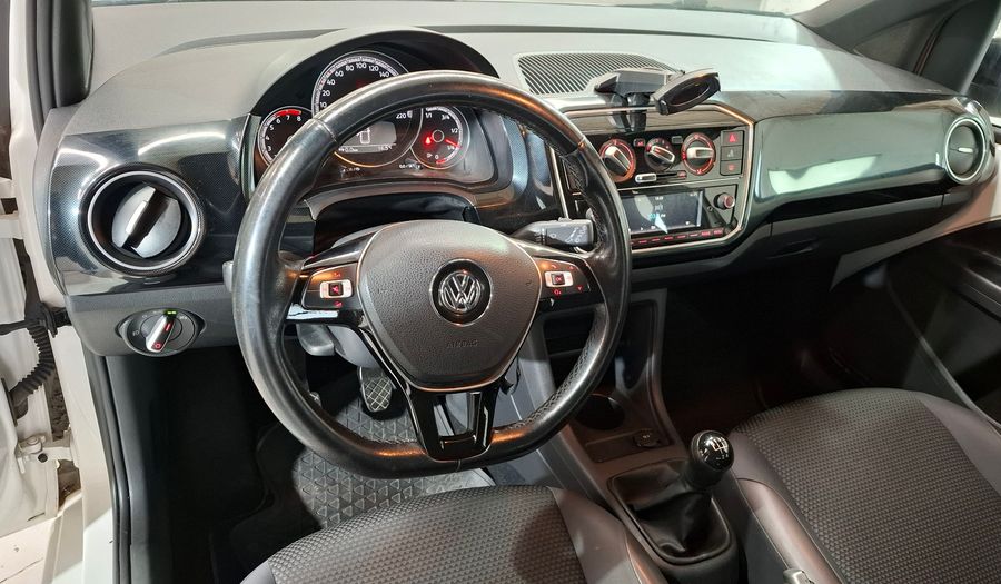 Volkswagen Up 1.0 PEPPER Hatchback 2017