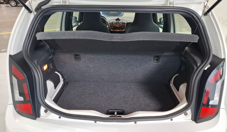 Volkswagen Up 1.0 PEPPER Hatchback 2017