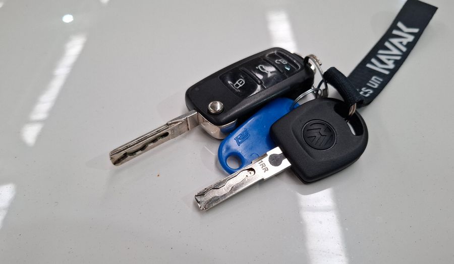 Volkswagen Up 1.0 PEPPER Hatchback 2017