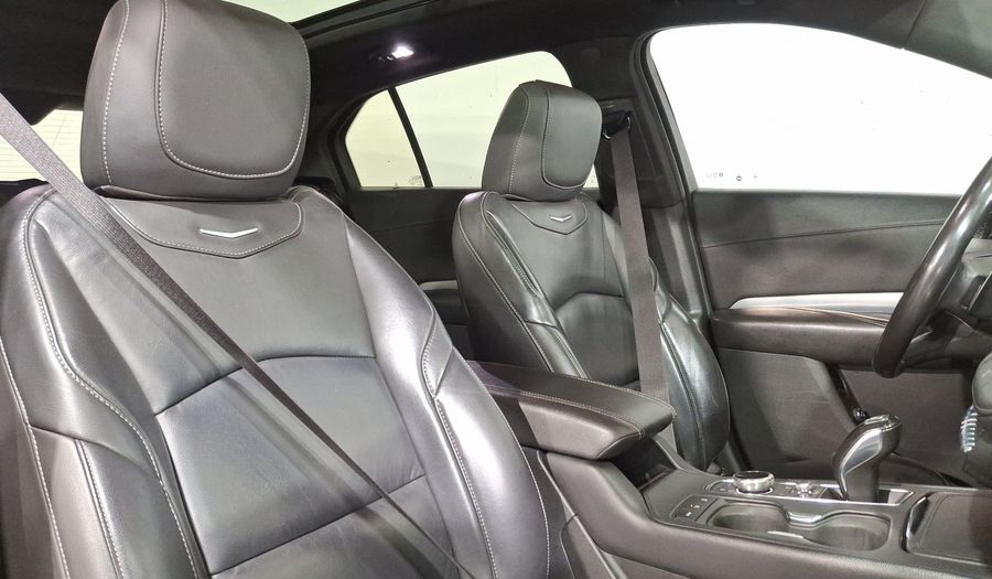 Cadillac Xt4 2.0 PREMIUM LUXURY AUTO Suv 2019