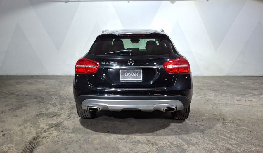 Mercedes Benz Clase Gla 1.6 GLA 200 CGI SPORT Suv 2016