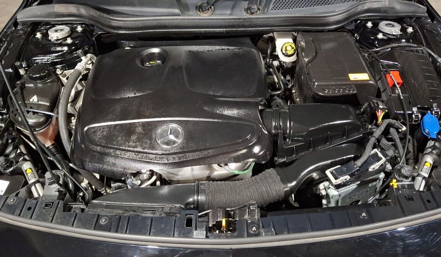 Mercedes Benz Clase Gla 1.6 GLA 200 CGI SPORT Suv 2016