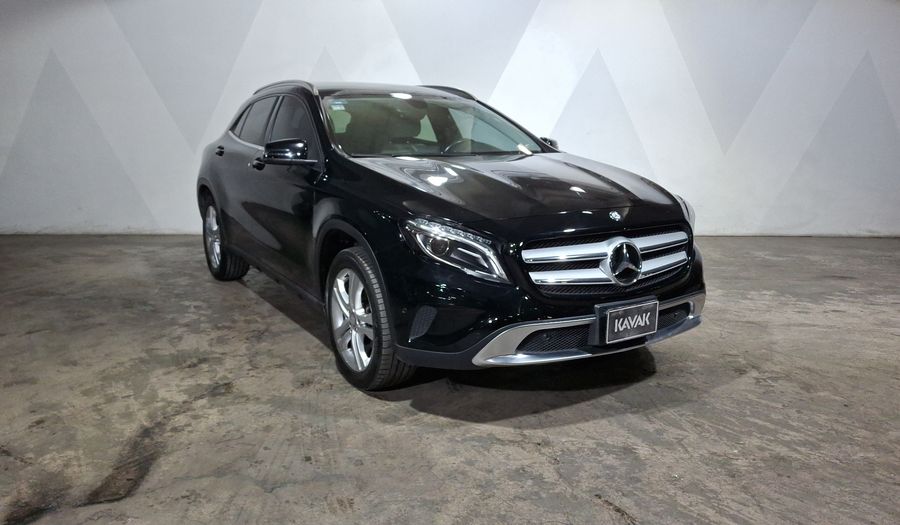 Mercedes Benz Clase Gla 1.6 GLA 200 CGI SPORT Suv 2016