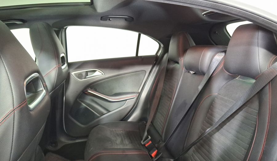 Mercedes Benz Clase A 1.6 200 SPORT DCT Hatchback 2018