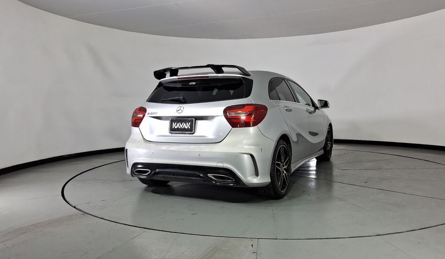 Mercedes Benz Clase A 1.6 200 SPORT DCT Hatchback 2018