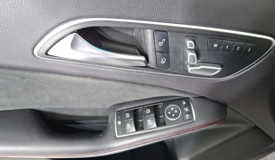 Mercedes Benz Clase A 1.6 200 SPORT DCT Hatchback 2018