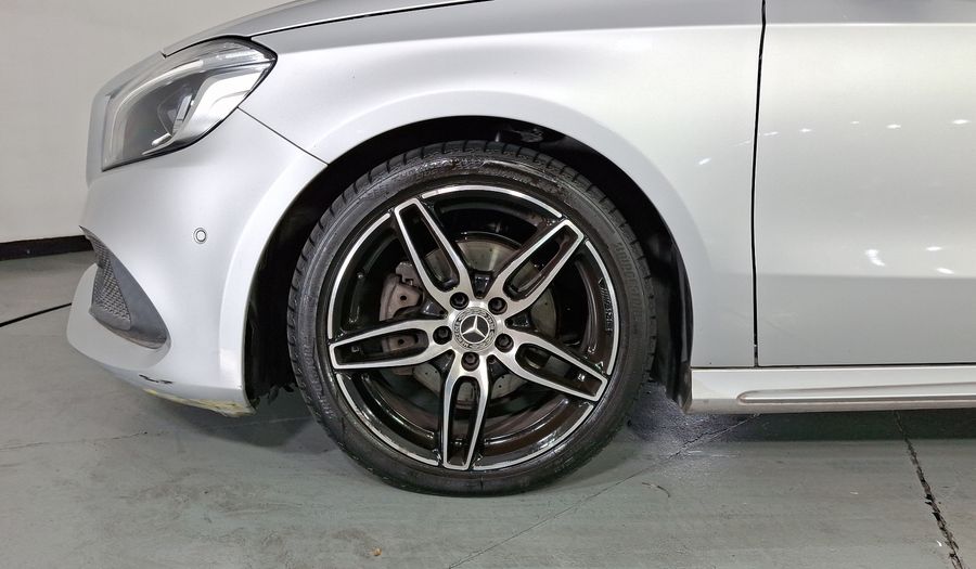 Mercedes Benz Clase A 1.6 200 SPORT DCT Hatchback 2018