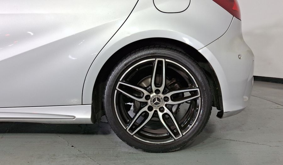 Mercedes Benz Clase A 1.6 200 SPORT DCT Hatchback 2018