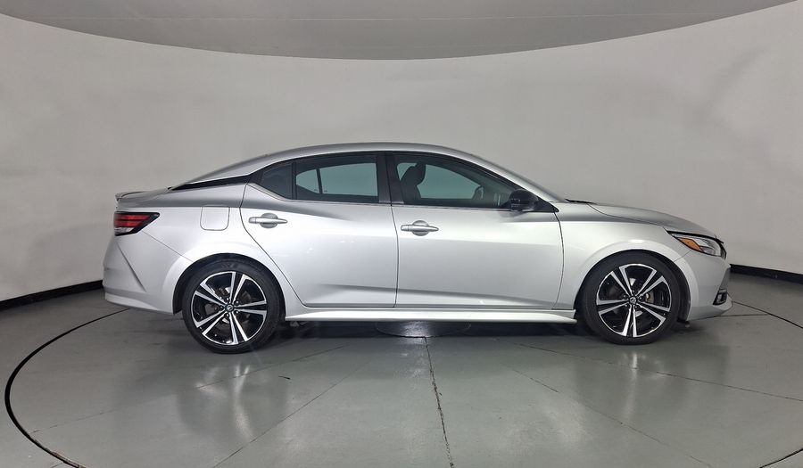 Nissan Sentra 2.0 SR CVT Sedan 2022