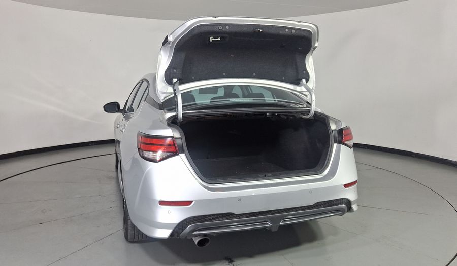 Nissan Sentra 2.0 SR CVT Sedan 2022