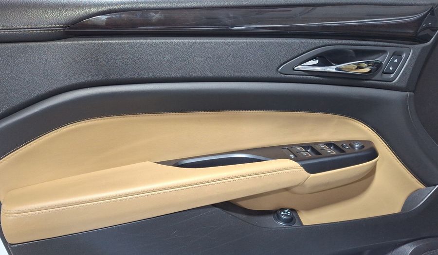 Cadillac Srx 3.6 SRX PREMIUM C AT 4WD Suv 2015